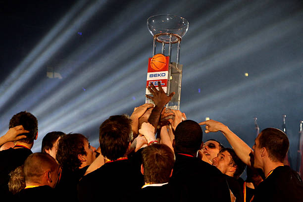 而是一名球 而是一名球