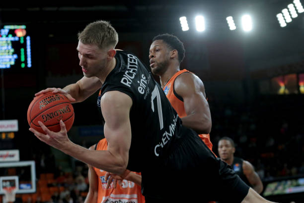 家的青年才 家的青年才