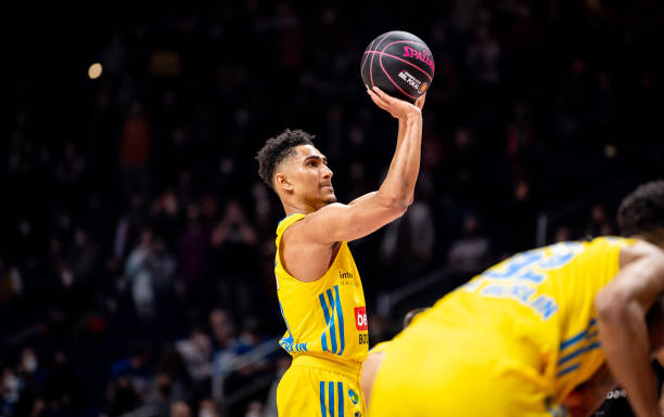 以满足俱乐 以满足俱乐